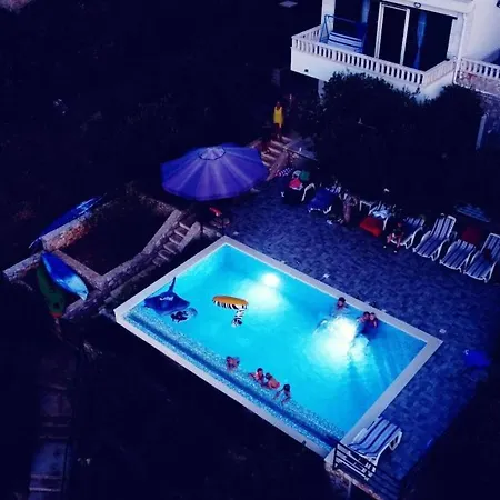 Villa Luxury Jadranka With Heated Pool *